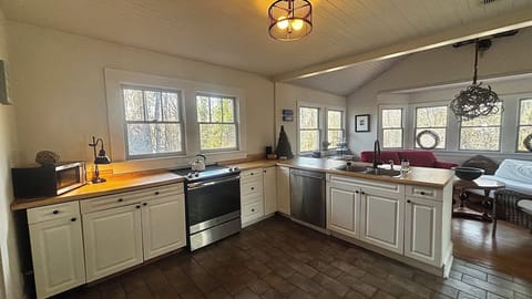 Large eat in kitchen