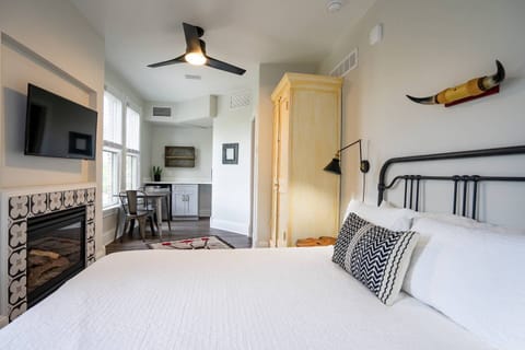 The Radiant Rancher is an exterior room.