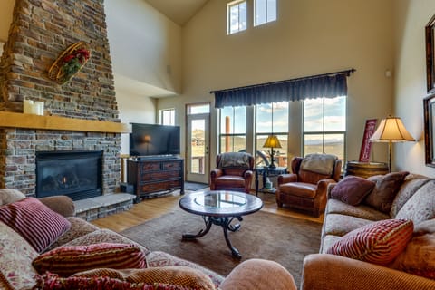 Granby Vacation Rental | 4BR | 4BA | 3 Steps Required for Entry | 4,000 Sq Ft