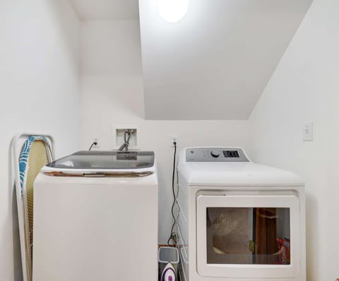 1st Fl Washer and Dryer