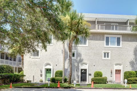 The green door is our condo entrance! Just steps to the beach boardwalk.