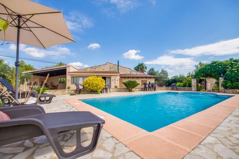Finca with pool in the centre of Mallorca.