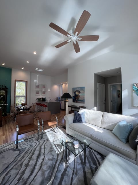 Lots of natural light flood the unit 