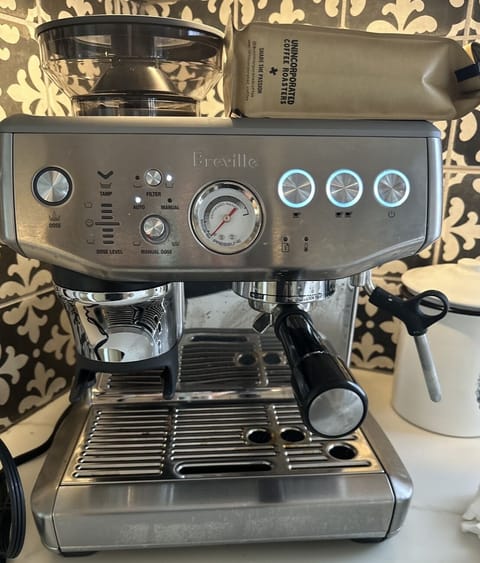 Top of the line espresso maker for your relaxing mornings.