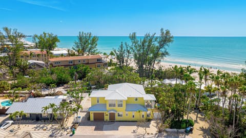 Surfside AMI, Steps to the beach!