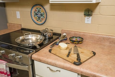 Cuisinart cookware and Henkel knives.