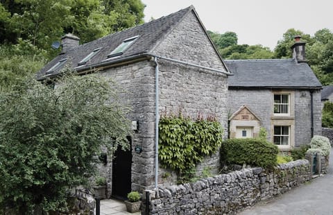 Old Millers Cottage on left