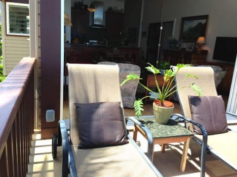 Lanai lounging (whale watching in the winter; surfing in the summer)