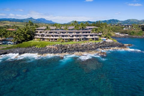 WHALERS COVE RESORT LOOKING NORTH