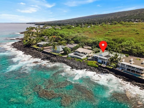 Location along the Kona Coast, oceanfront Hale Kipa
