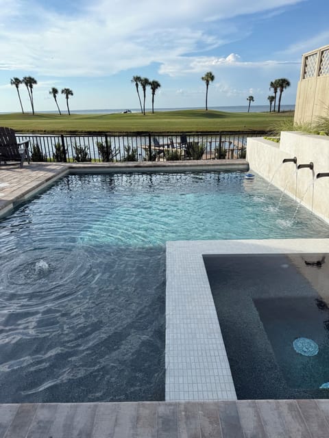 This home has a private pool and hot tub with amazing views!