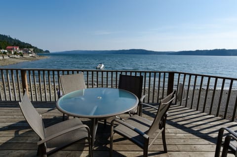 Beautiful views!  Looking north you can see far up the canal.