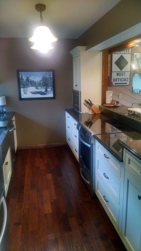 New Kitchen. Gorgeous Cabinets, Stainless Steel Kitchen Aid Appliances. Granite.
