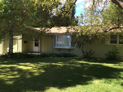 Ranch style home. Easy living!
