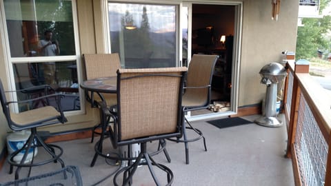 Comfy  and huge deck