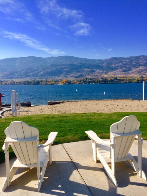 Gorgeous Beach and views of Osoyoos Lake