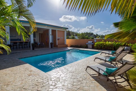 Villa Porta del Sol, private single family 3 bedroom home and pool