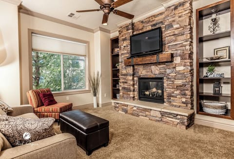 Main living space with Serta sofa sleeper