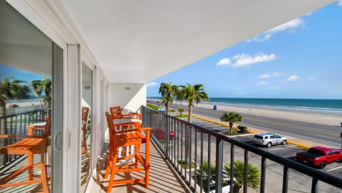 3rd floor balcony view looking east