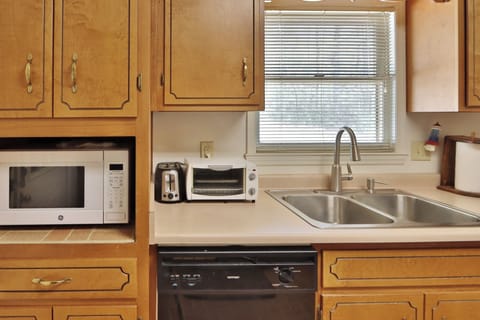 Kitchen Microwave, Toaster Oven, Toaster, Sink, Dishwasher, dishes & utensils