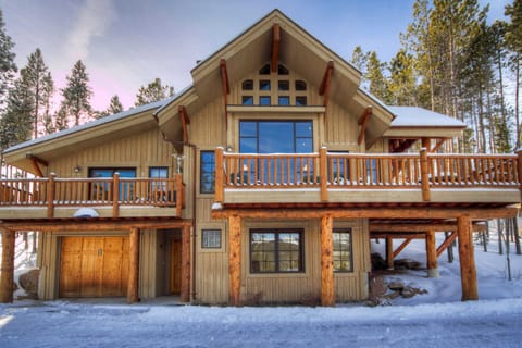 Ski-in/ski-out - Moonlight Luxury Chalet -Luxury home in Moonlight Basin