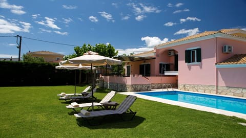 Villa Ioanna outside