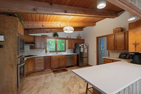 Kitchen, Main Level