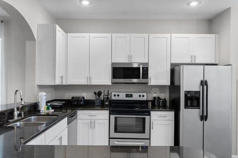 Prepare delicious meals in this full kitchen