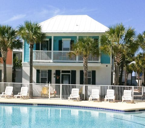 Lovely Coastal Blue at Bungalows at Seagrove
