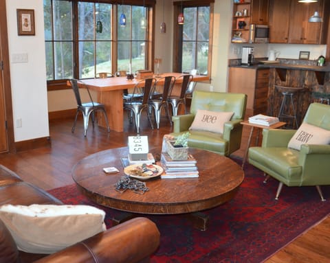 The open floor plan means your family is spending your vacation time together.