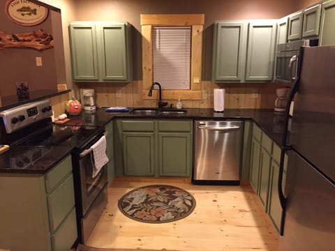 Newly Remodeled Kitchen 