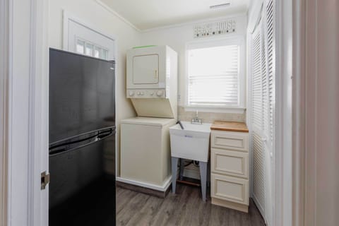 Laundry Room | Washer & Dryer