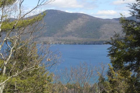 A lake view from the end of the hiking trail.