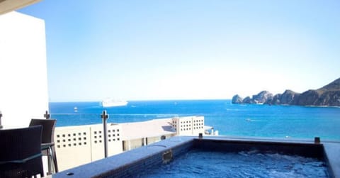 Private Jacuzzi with view