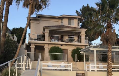 Bring your family to this beautiful home on the river!