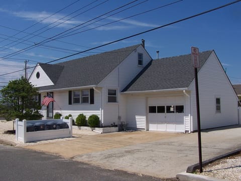 spaces for 4 cars and a boat