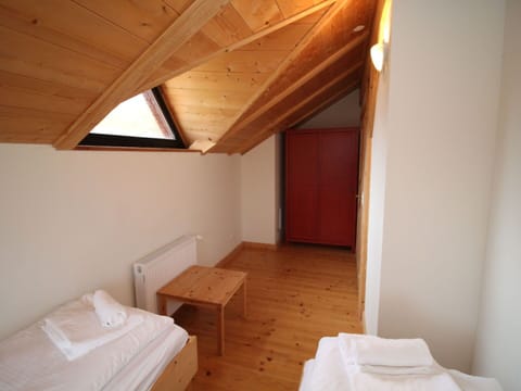 Property, Building, Window, Wood, Comfort, Interior Design, Architecture, Floor, Flooring
