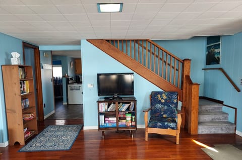 Living Room facing away from lake