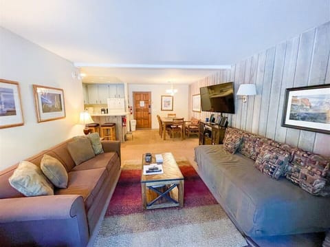 Mammoth Condo Rental Chamonix 53 - Open Area Living Room with Queen Sofa Sleeper and Twin Bed