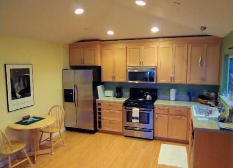 Kitchen with eating area