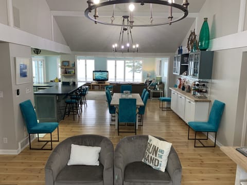 2nd floor open floor plan, living, dining and kitchen together.