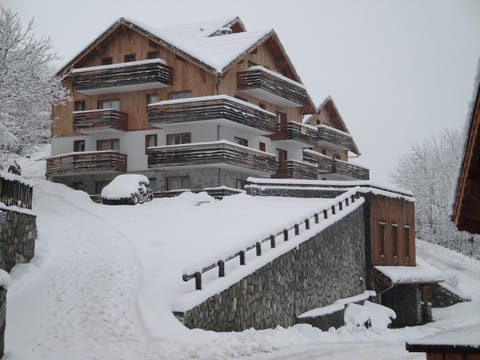 Your next ski vacation starts here.