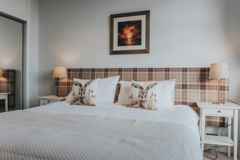 Super kind size bed