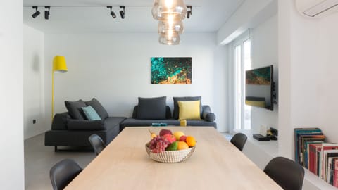 Dinning table and view to the living space