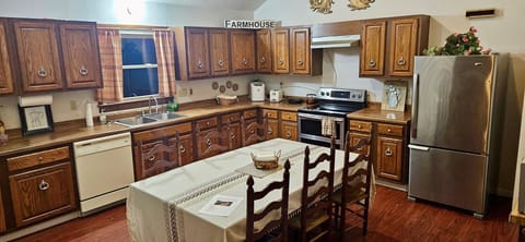 Fully equipped kitchen for holiday get togethers