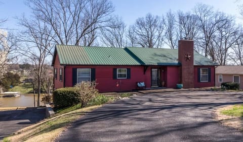 Front of the house with circle drive