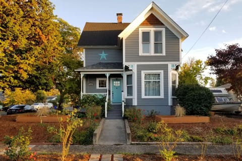 Renovated Victorian south of Portland two blocks from the Clackamas River.