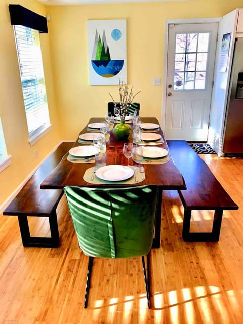 New 8 seat dining table!