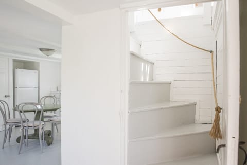 2nd Floor Bedroom Entrance Location