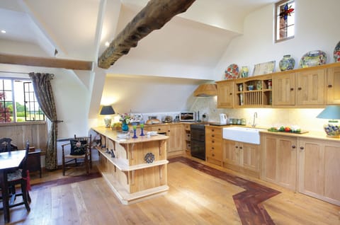Ground floor: Open-plan kitchen area